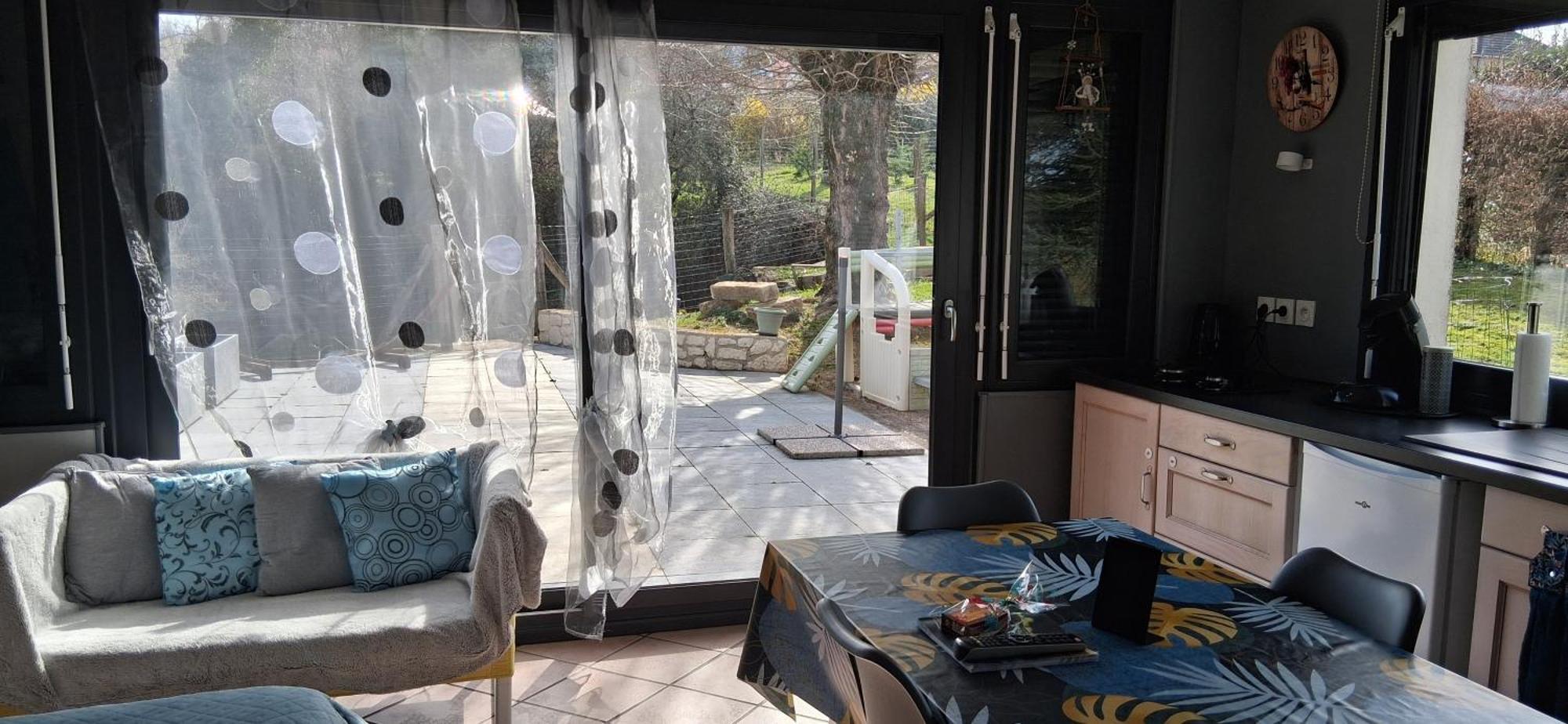 Studio Au Bord De L'Etang Laives Exteriör bild
